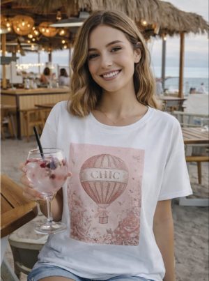 camiseta blanca globo rosa