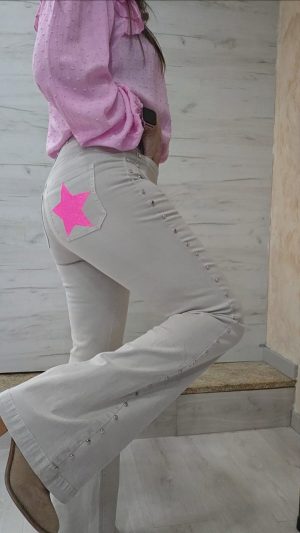 Vaquero beige tachuelas y estrellas