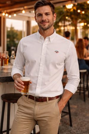 Camisa blanca bandera