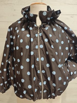 chaqueta bomber marron topos azules