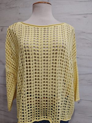 Jersey amarillo calado