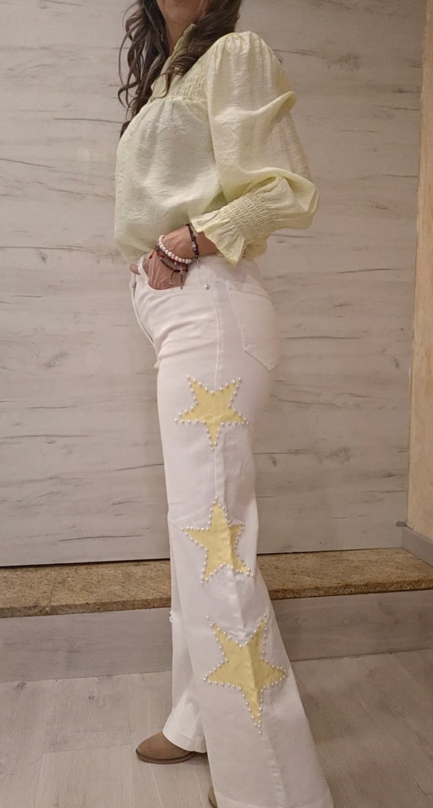 Vaquero blanco estrella amarilla perlas